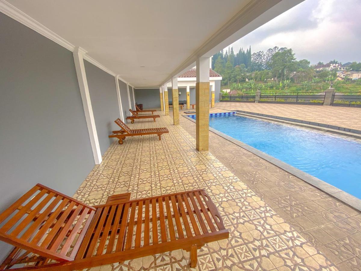 Villa Andalus 3 Puncak Exteriör bild