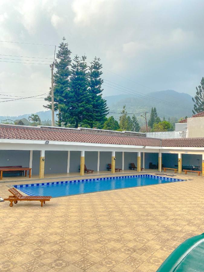 Villa Andalus 3 Puncak Exteriör bild